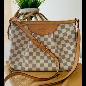 Louis Vuitton Siracusa PM